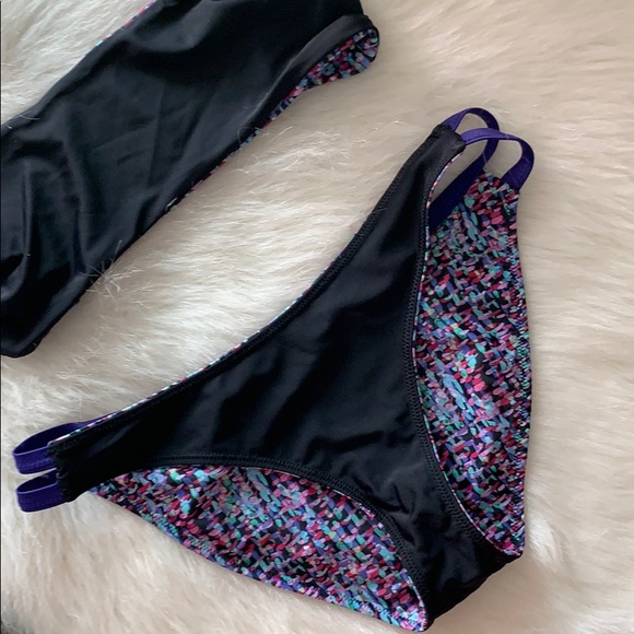 Reverseable bikini set color pixeled and black - Picture 9 of 16